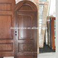 Única porta interior de madeira de mogno contínua da adega de vinho com parte superior do arco e vidro isolado
